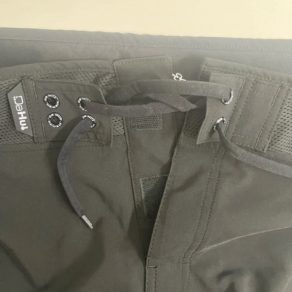 Da Hui Men’s Black Board Shorts with 4-way stretch - Size 38 - Picture 2 of 9